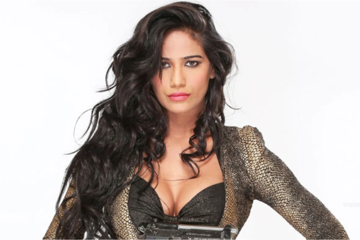 What Is Poonam Panday Age?